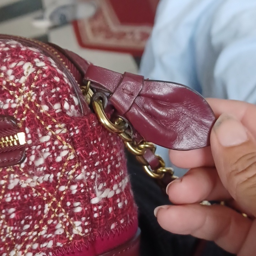 Coach Chelsea Tweed Burgundy and Gold accents shoulder bag - Picture 7 of 9